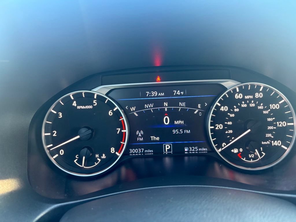 Used 2024 Nissan Altima 2.5 SR w/ SR Premium Package FWD image 19