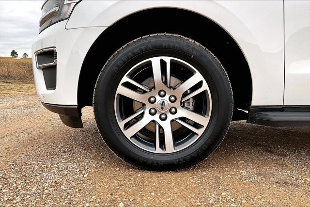 Used 2024 Ford Expedition Limited AWD/4WD image 35