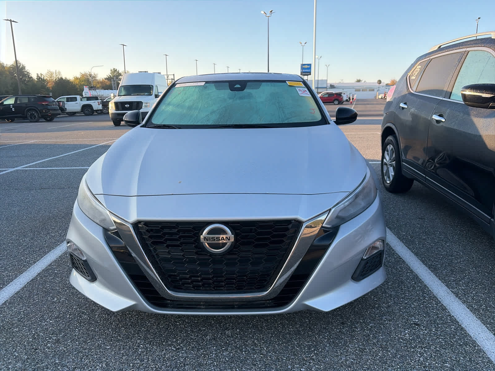 Used 2021 Nissan Altima 2.5 SR w/ SR Premium Package FWD image 2
