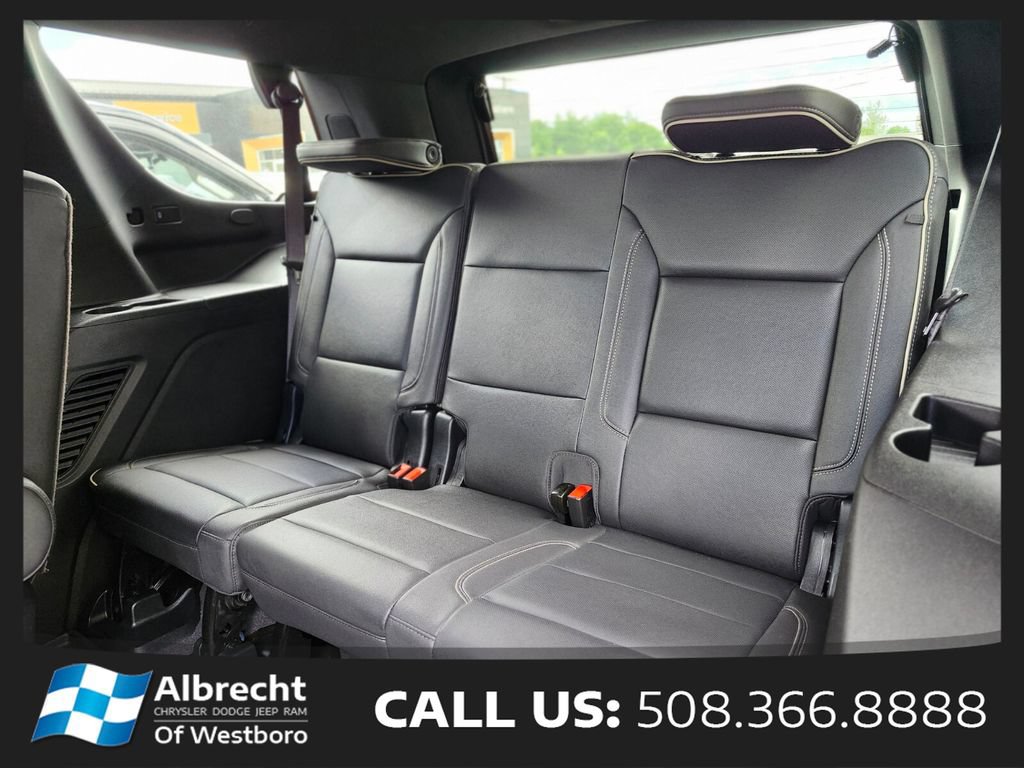 Used 2024 Chevrolet Tahoe Premier AWD/4WD image 18