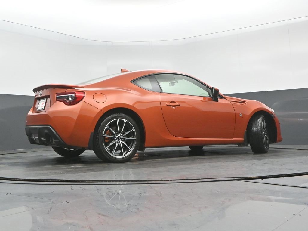 Used 2017 Toyota 86 image 26