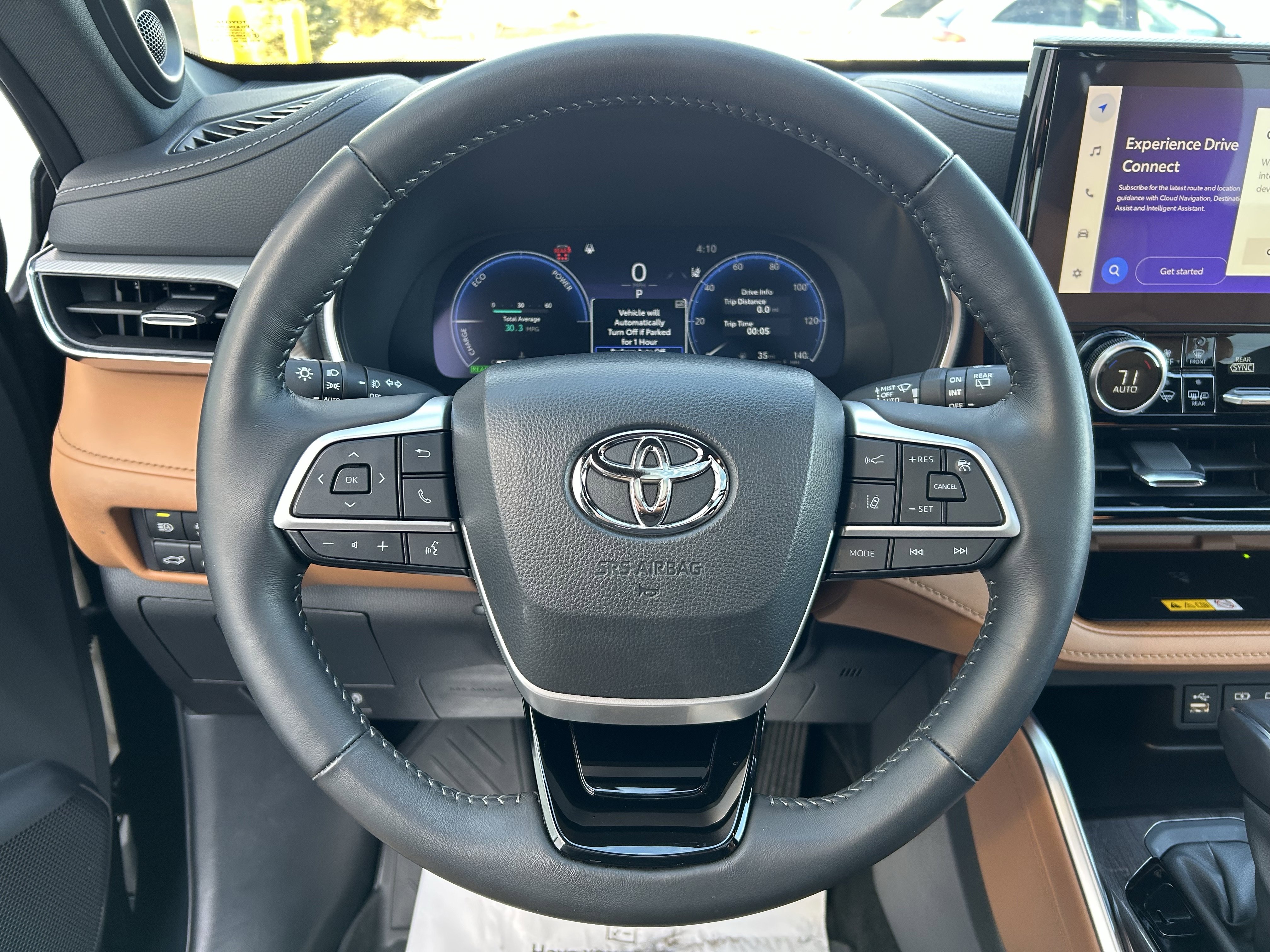 Used 2024 Toyota Highlander Platinum image 27