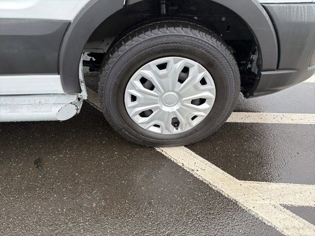 Used 2024 Ford Transit 250 Low Roof w/ Exterior Upgrade Package image 20