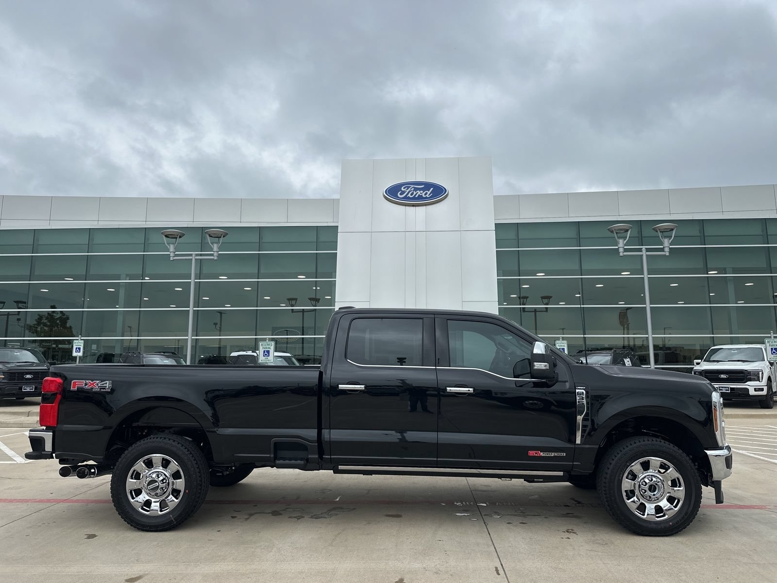 New 2025 Ford F350 Lariat w/ Lariat Ultimate Package AWD/4WD image 44