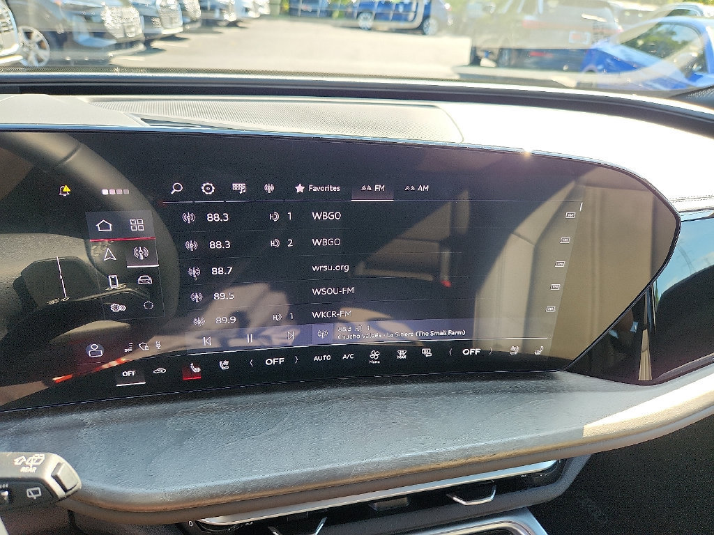 Certified 2025 Audi Q5 Premium w/ Premium Plus AWD/4WD image 6