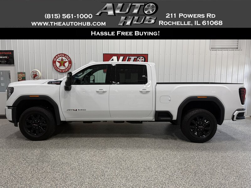 Used 2026 GMC Sierra 2500 AT4 AWD/4WD image 1