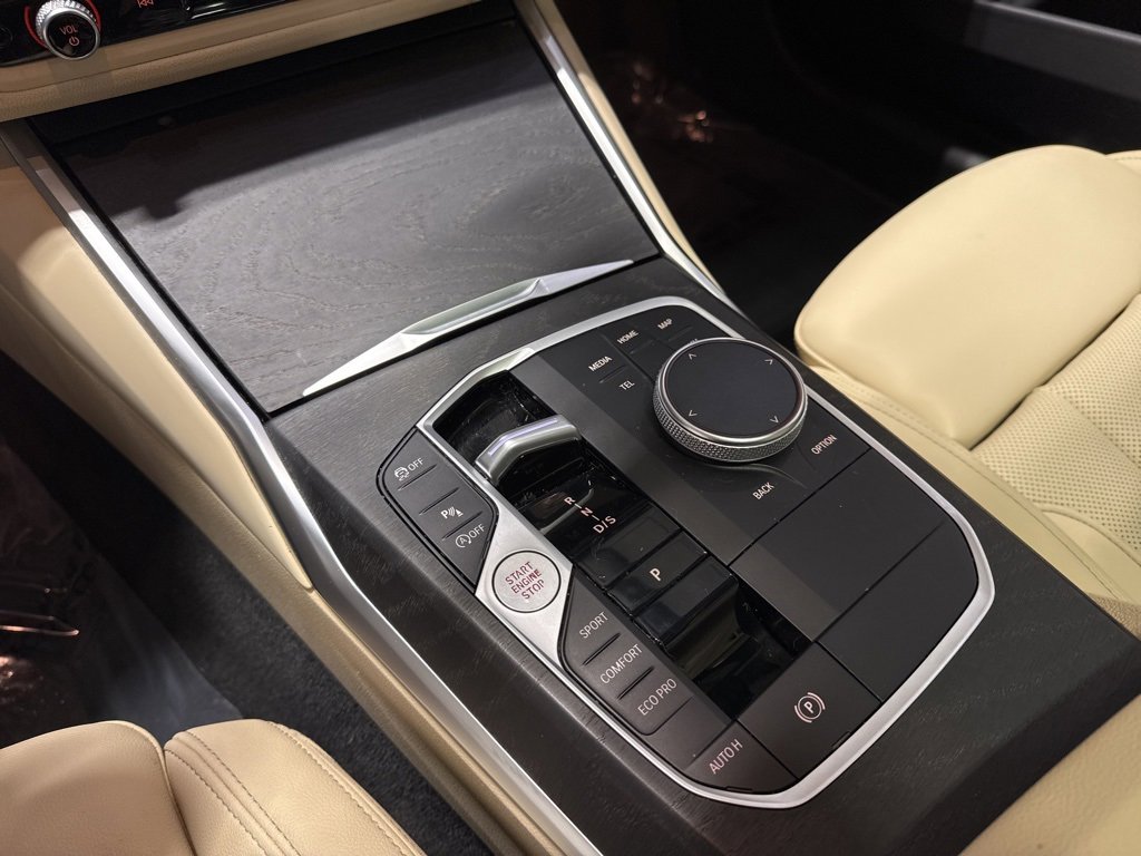 Used 2024 BMW 330i xDrive Sedan w/ Convenience Package image 19