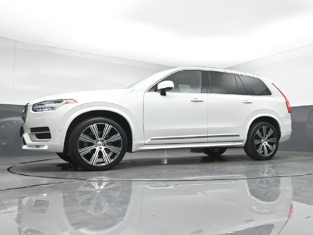 Used 2025 Volvo XC90 B6 Plus w/ Protection Package Premier AWD/4WD image 38