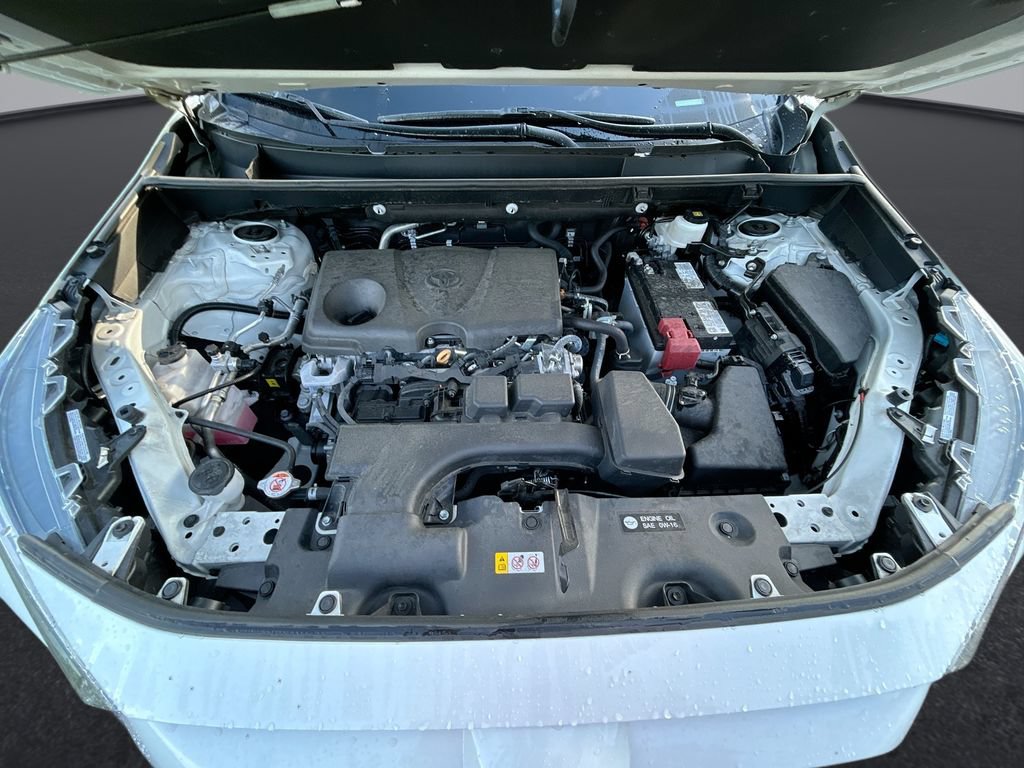 Certified 2025 Toyota RAV4 XLE FWD image 31