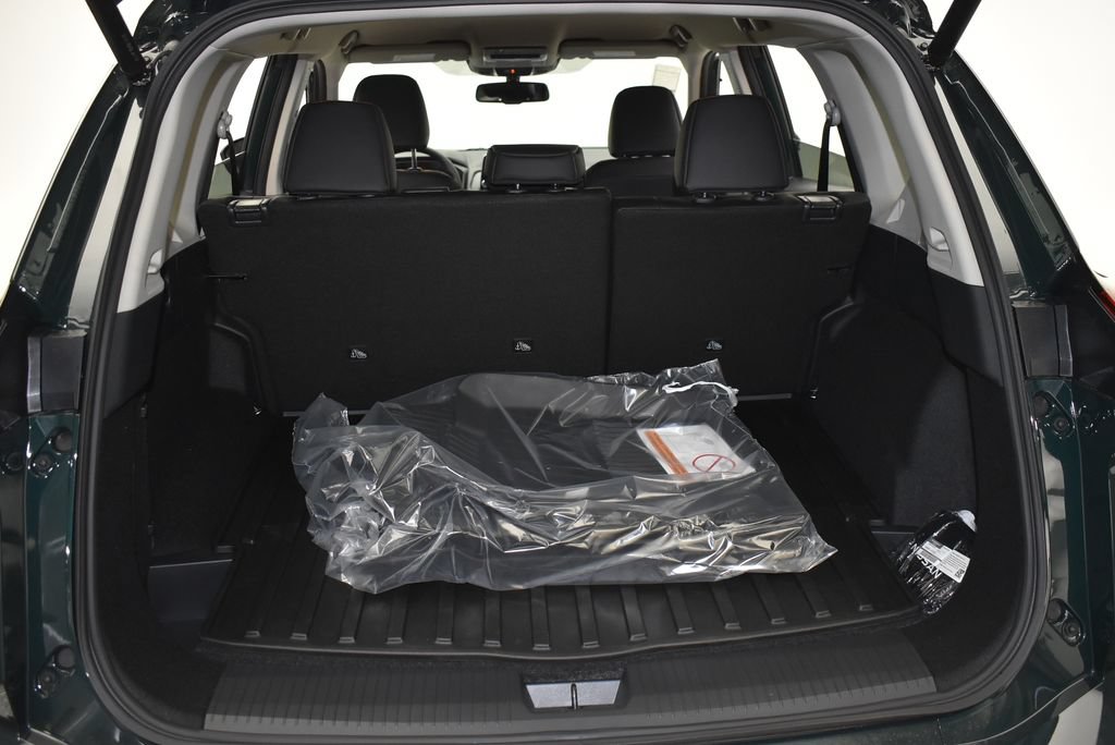 New 2026 Nissan Rogue SV w/ Rock Creek Premium Package AWD/4WD image 39