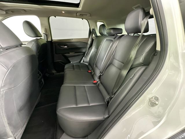 Used 2023 Nissan Rogue SL w/ SL Premium Package image 26