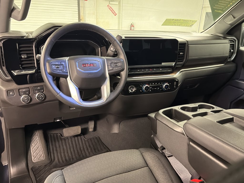 Used 2024 GMC Sierra 1500 Elevation AWD/4WD image 26