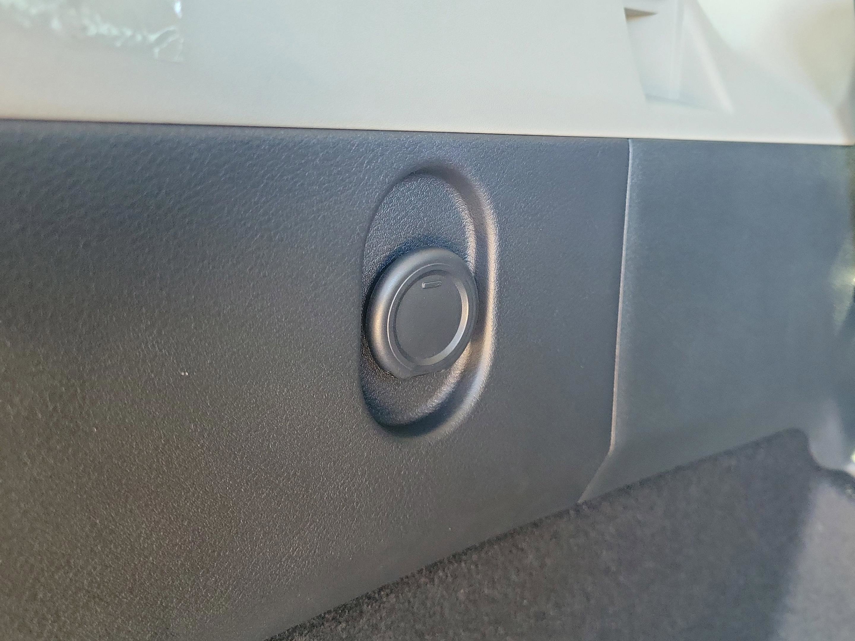 New 2026 Nissan Rogue Rock Creek image 6