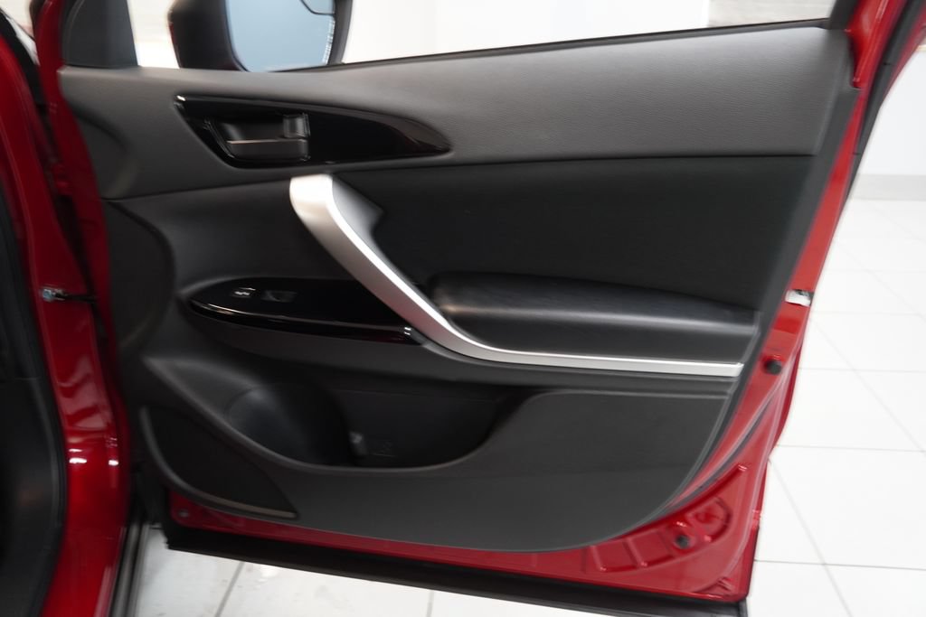 Used 2022 Mitsubishi Eclipse Cross LE AWD/4WD image 31