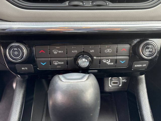 Used 2022 Jeep Compass Limited w/ Elite Group AWD/4WD image 24