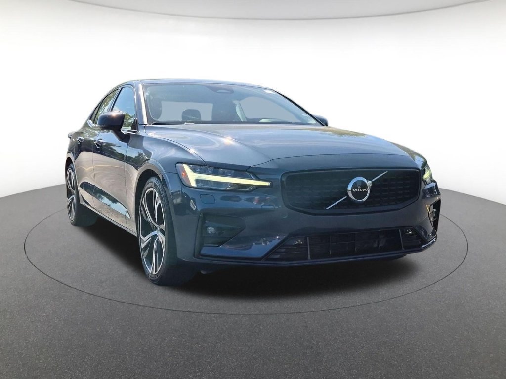 Used 2024 Volvo S60 B5 Core FWD image 3