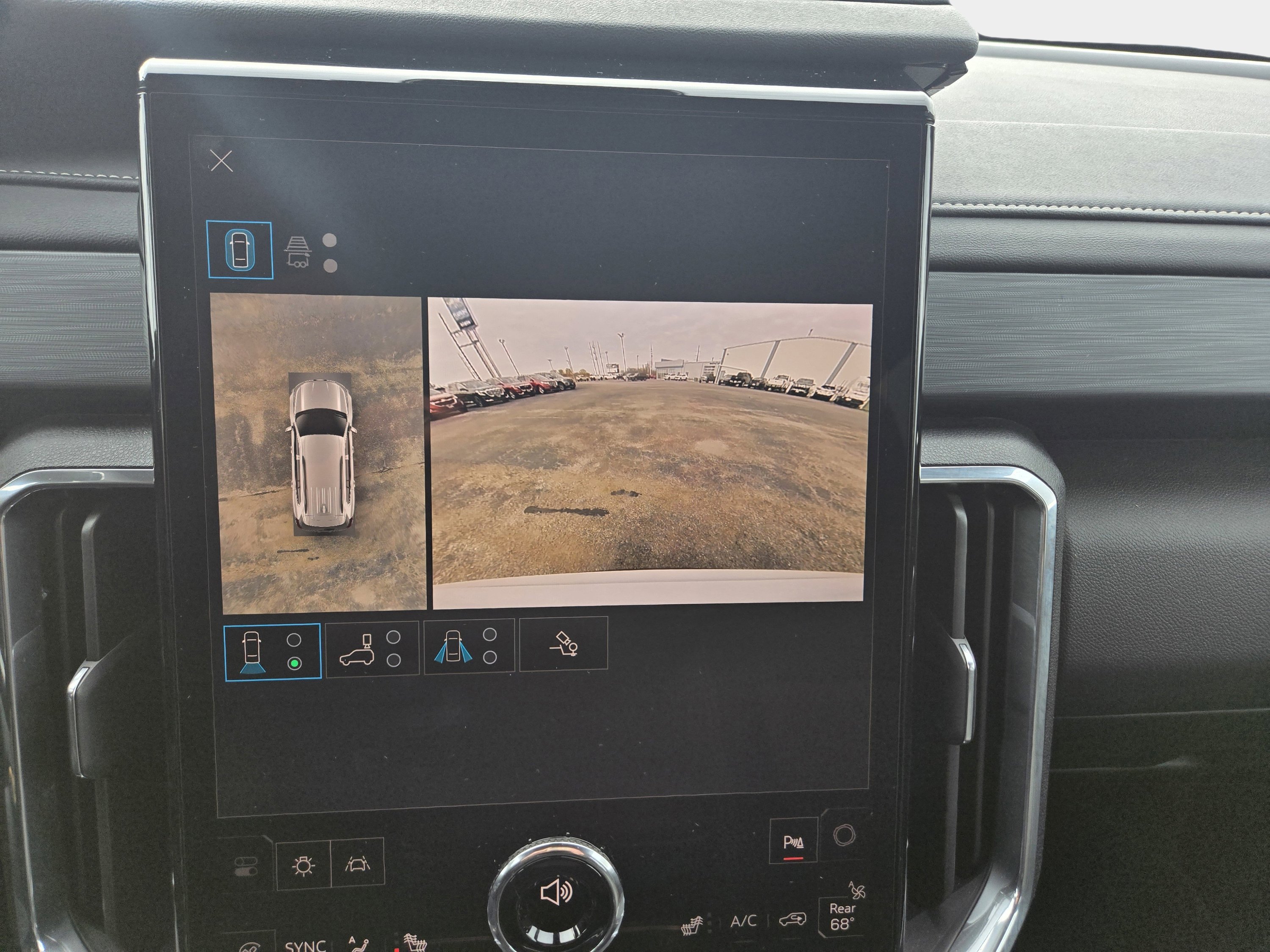 Used 2025 GMC Acadia Elevation image 24