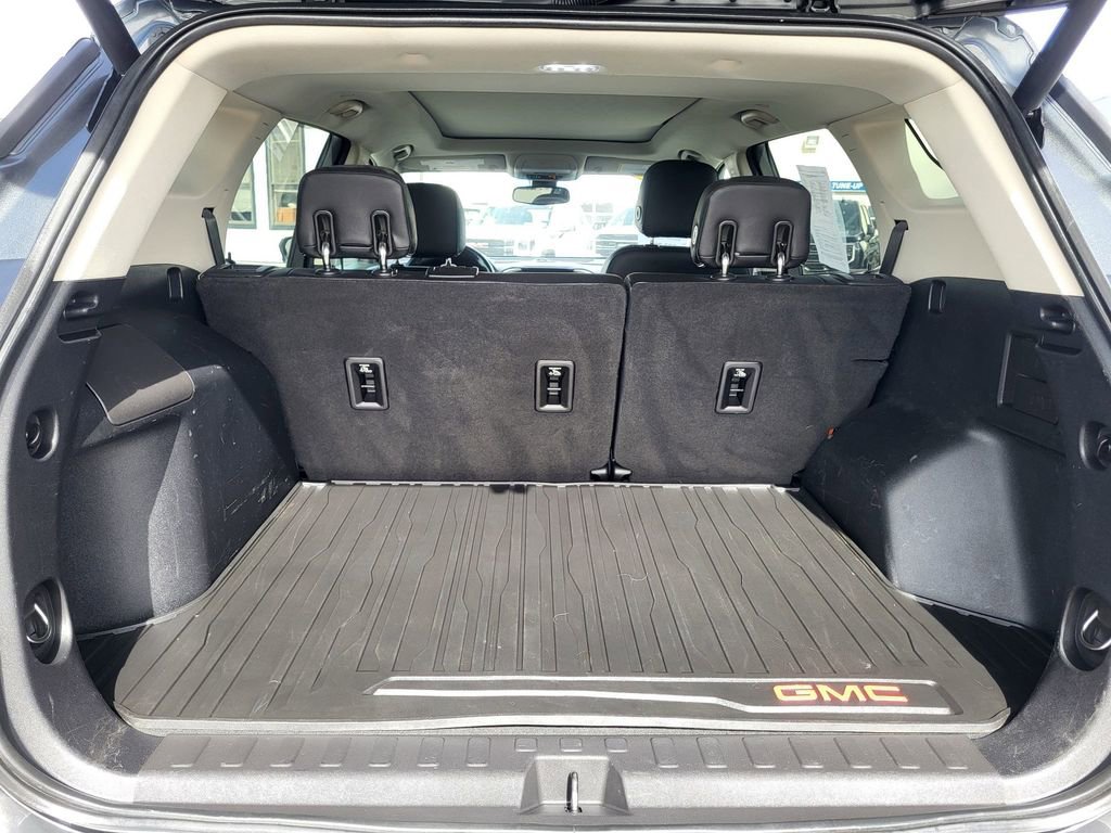 Used 2019 GMC Terrain Denali w/ Advanced Safety Package image 24