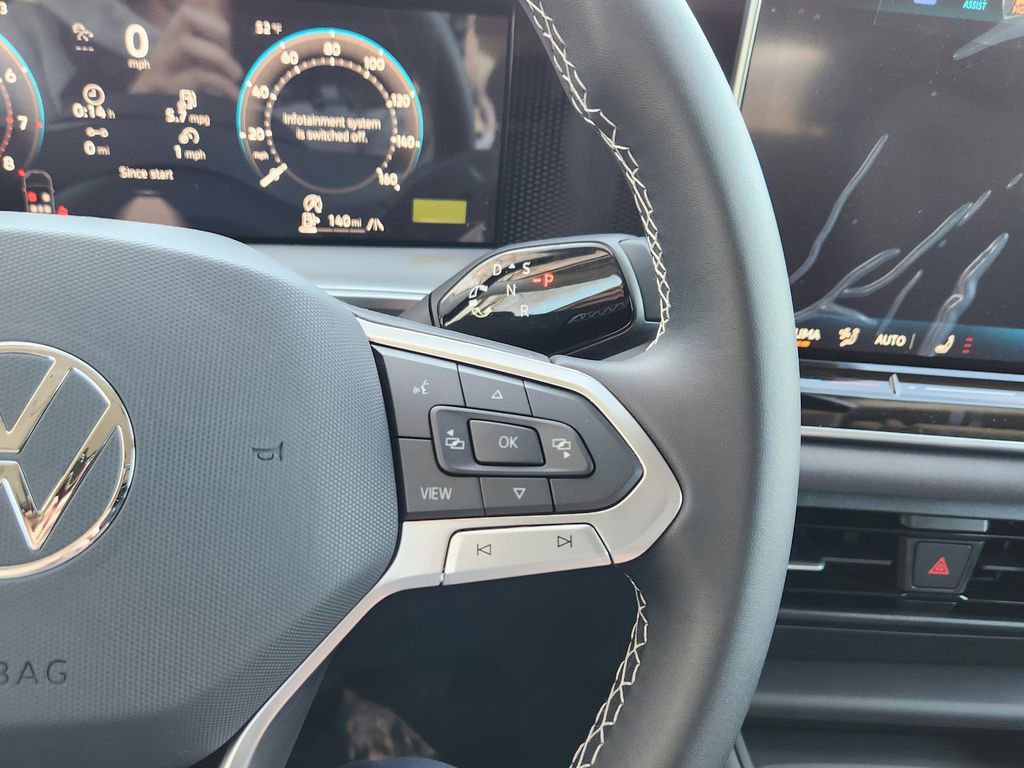 New 2026 Volkswagen Tiguan SE image 17