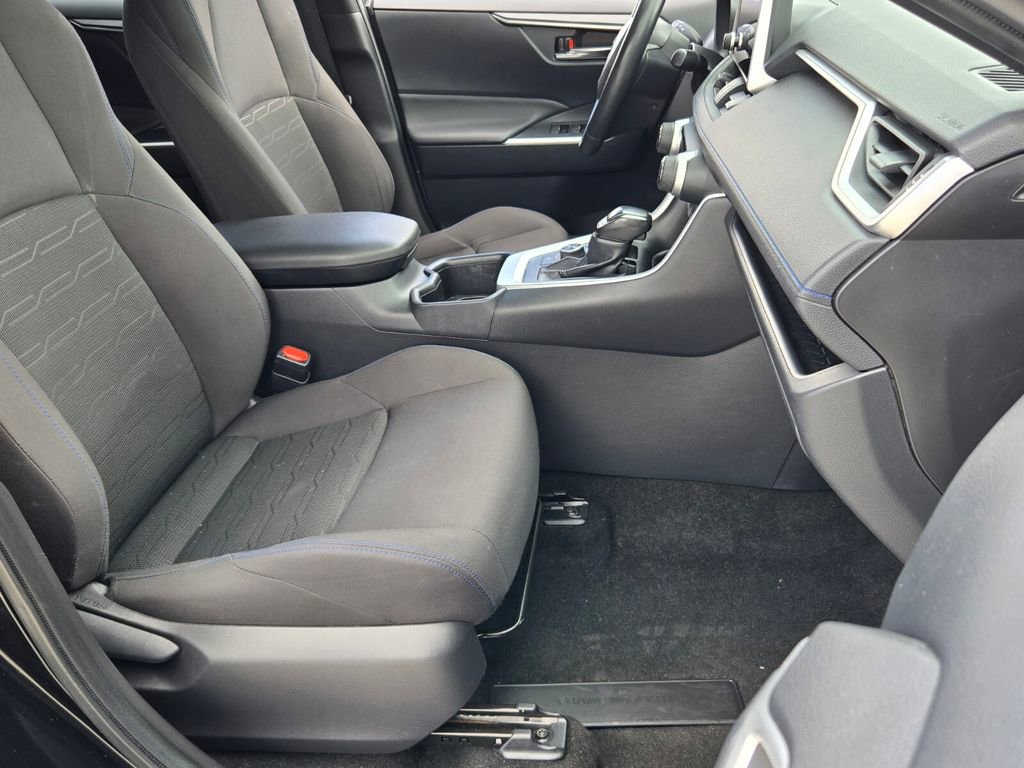 Used 2023 Toyota RAV4 SE w/ SE Grade Weather Package image 16