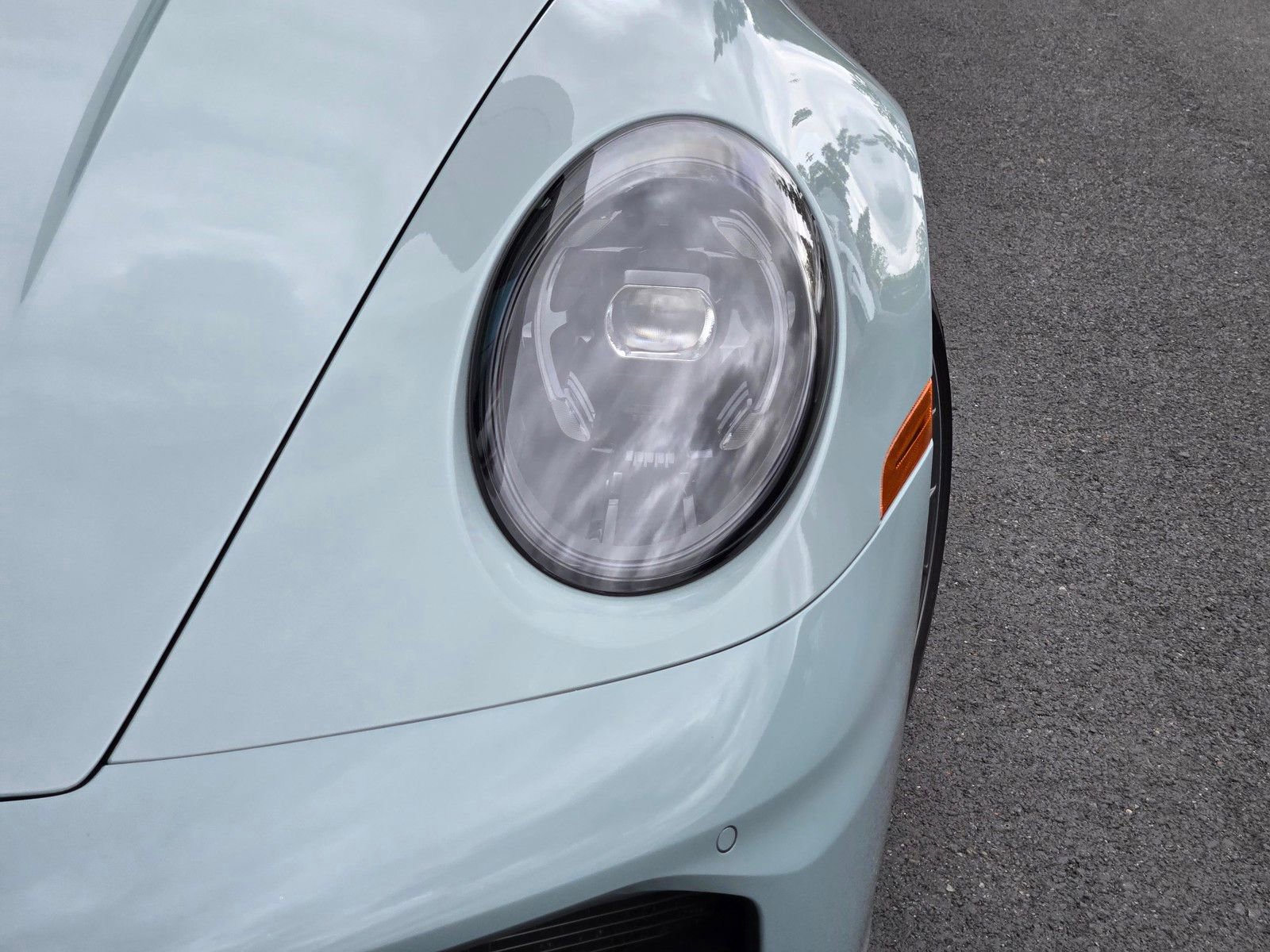 Certified 2025 Porsche 911 Carrera RWD image 12