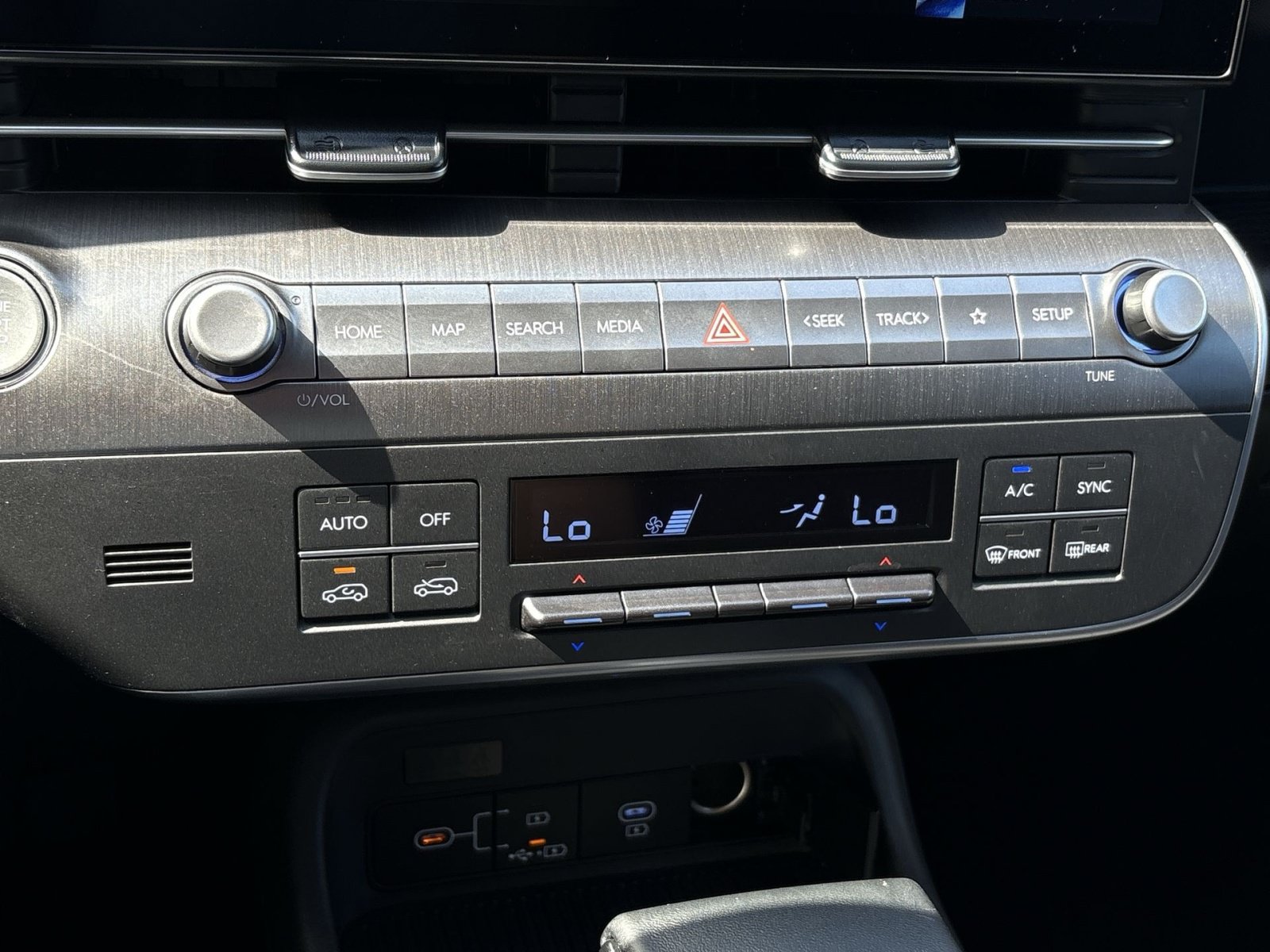 Certified 2025 Hyundai Kona SEL AWD/4WD image 21