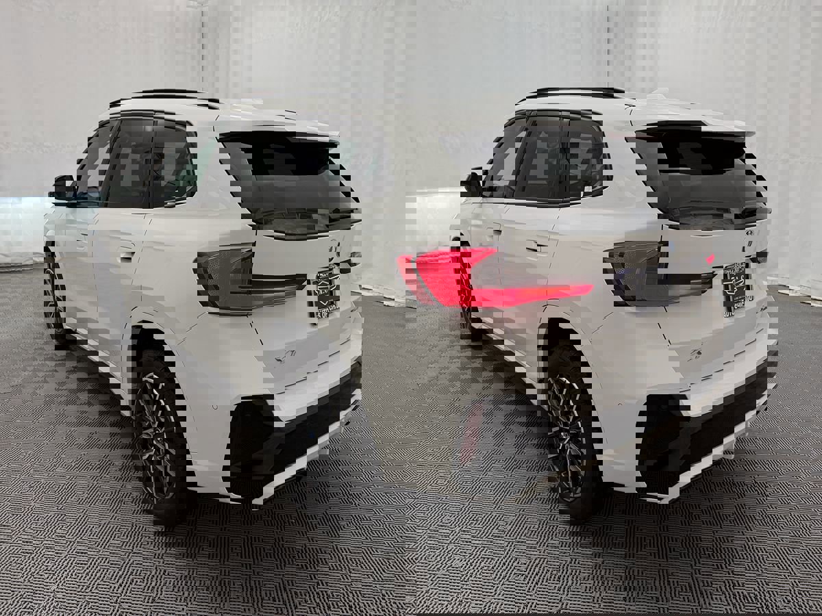 Used 2026 BMW X1 xDrive28i image 6