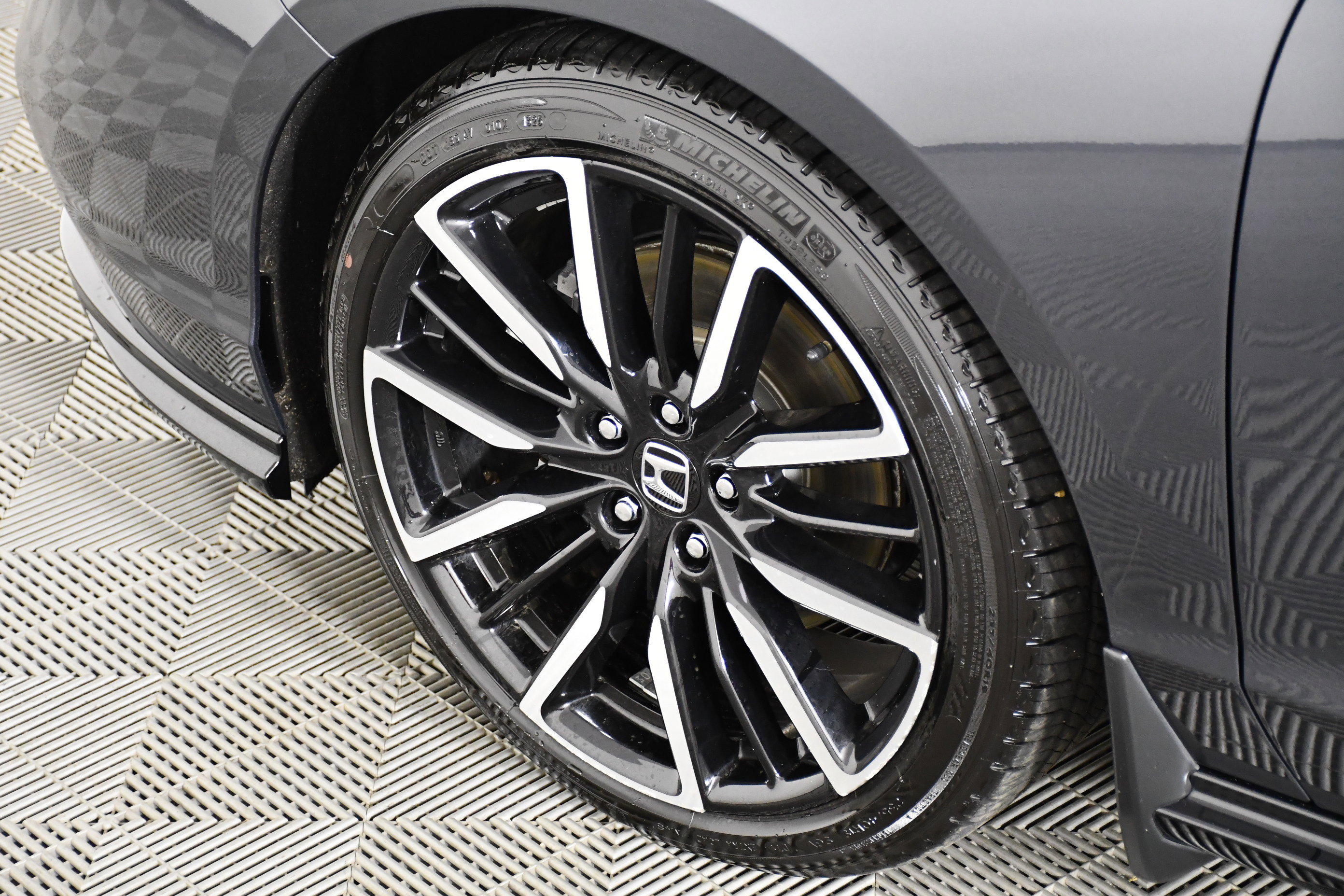 Certified 2025 Honda Accord Touring image 40