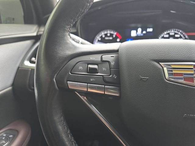 Used 2023 Cadillac XT6 Premium Luxury w/ LPO, Floor Liner Package FWD image 17