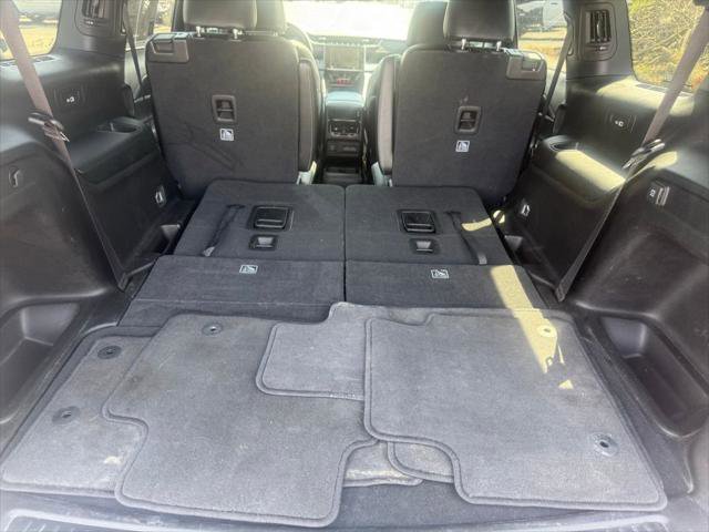 Certified 2024 Jeep Grand Cherokee L Altitude AWD/4WD image 48