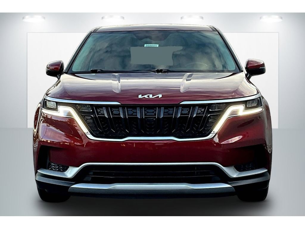 Used 2024 Kia Carnival LX image 3