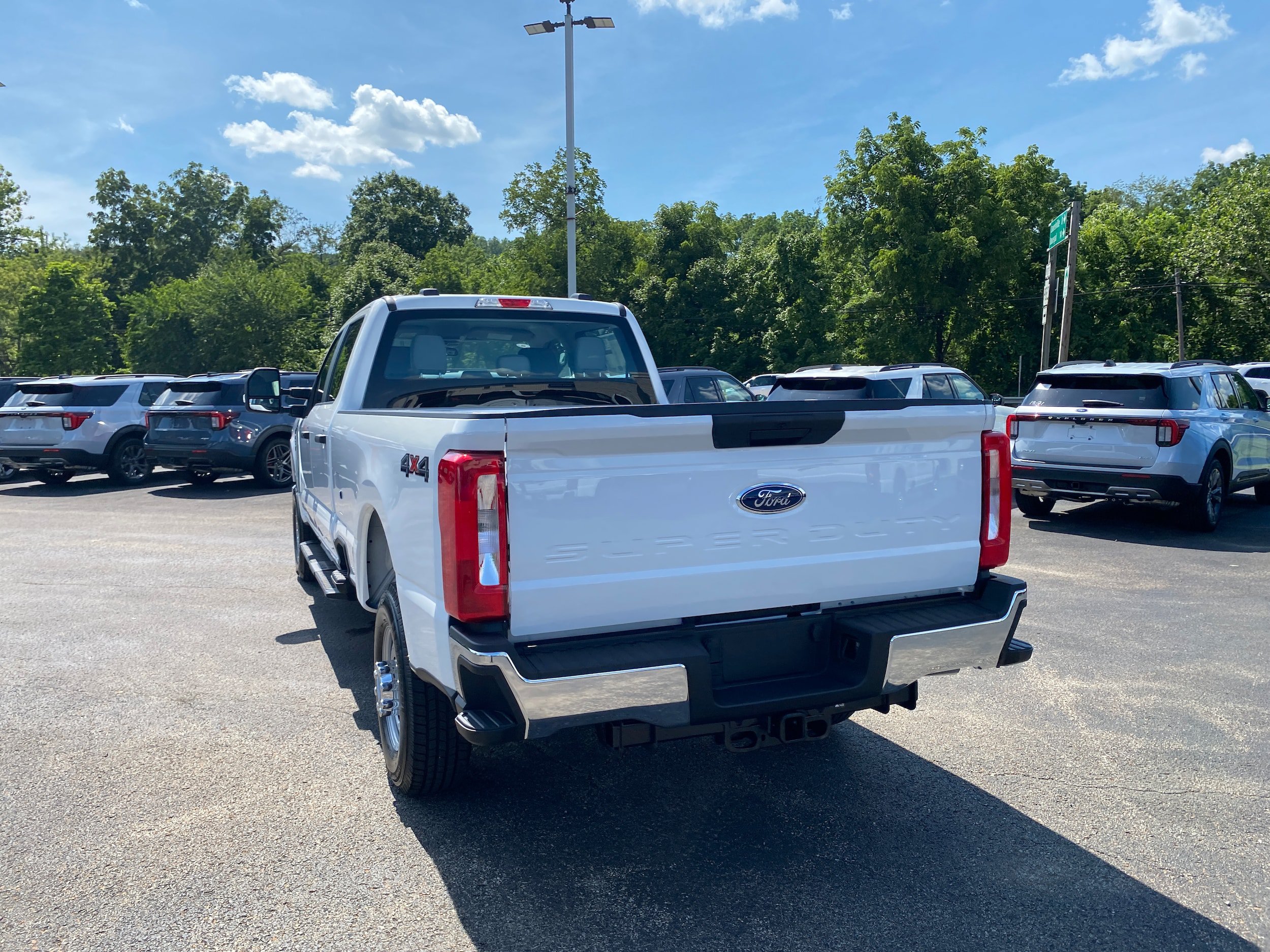 New 2026 Ford F250 XL AWD/4WD image 9