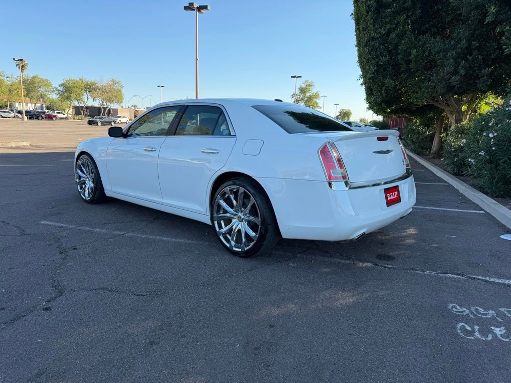 Used 2013 Chrysler 300 C image 6