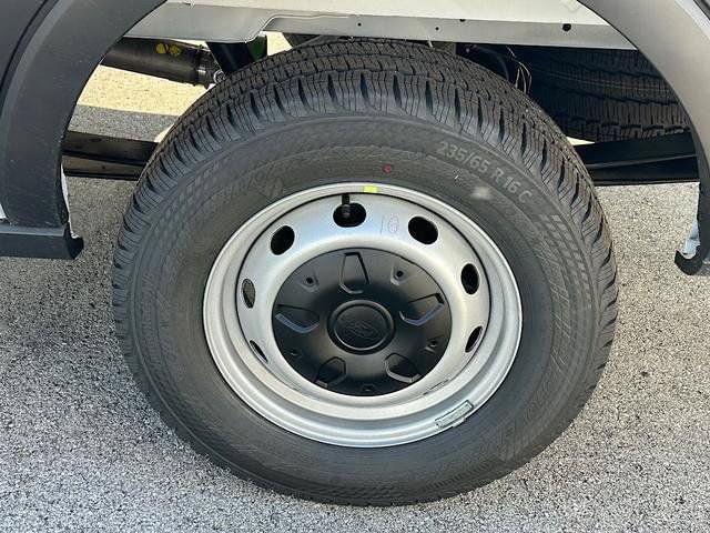 New 2026 Ford Transit 250 148 Medium Roof w/ Load Area Protection Package RWD image 25