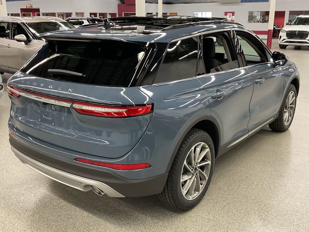 New 2026 Lincoln Corsair Premiere image 5