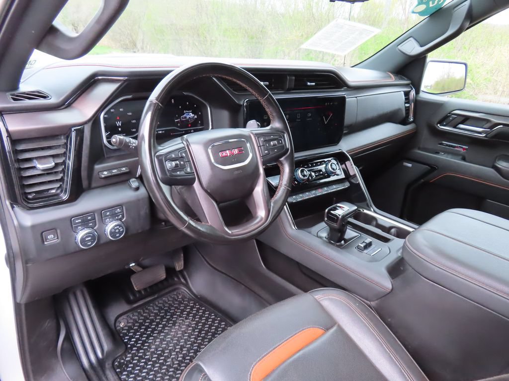 Certified 2023 GMC Sierra 1500 AT4 w/ Technology Package AWD/4WD image 18