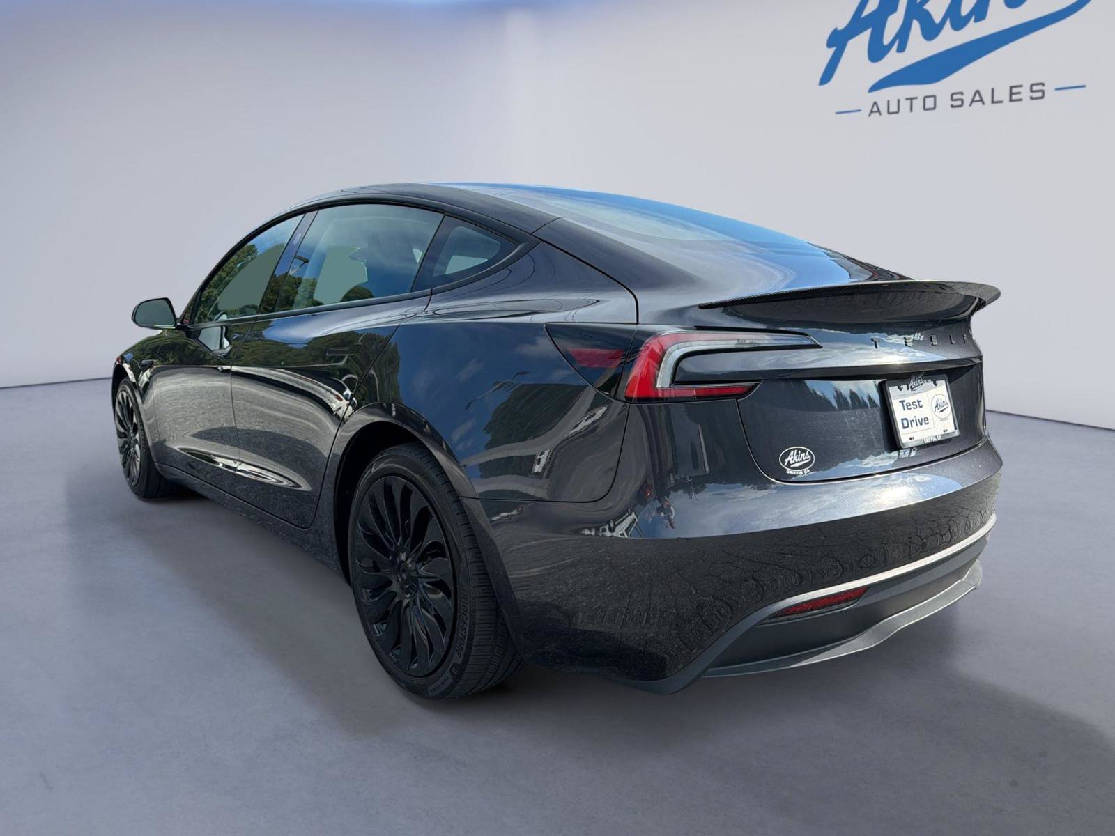 Used 2024 Tesla Model 3 Long Range RWD image 8
