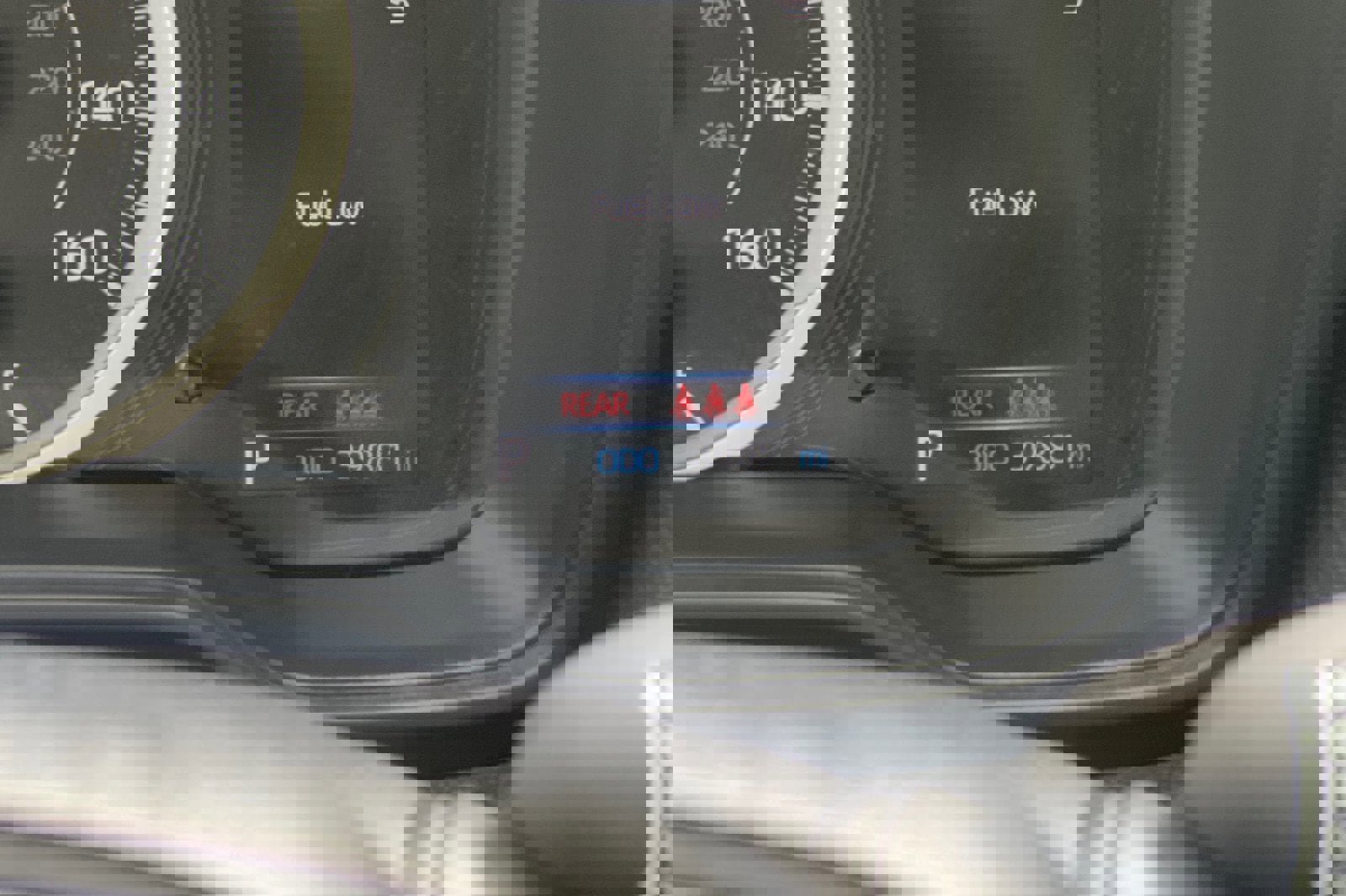 Used 2021 Toyota Corolla LE image 23