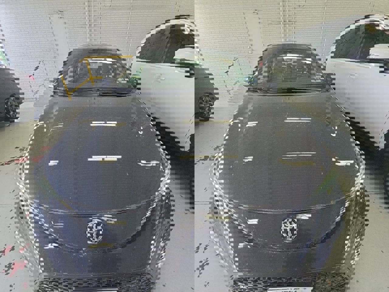 Used 2023 Toyota Corolla SE w/ SE Premium Package image 2