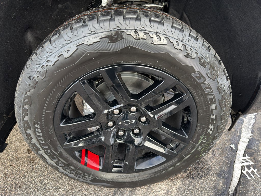 New 2026 Chevrolet Silverado 1500 RST w/ Redline Edition AWD/4WD image 9