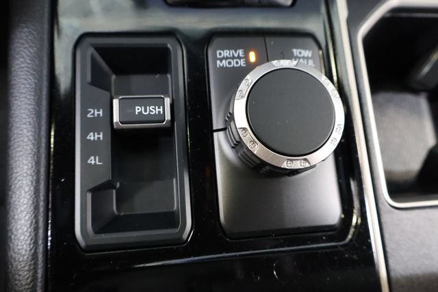 Used 2025 Toyota Tundra Limited AWD/4WD image 27