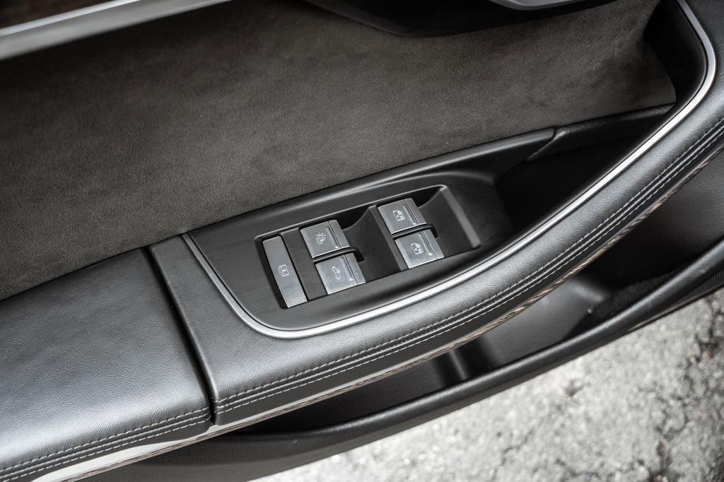 Used 2021 Audi A8 L 4.0T w/ Luxury Package image 41