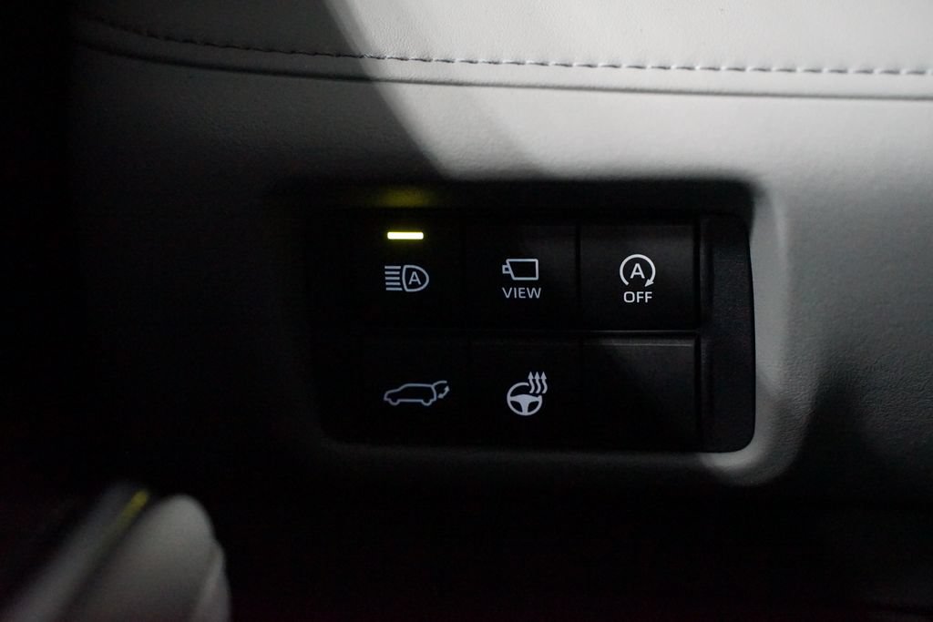 Certified 2026 Toyota Highlander Platinum AWD/4WD image 25