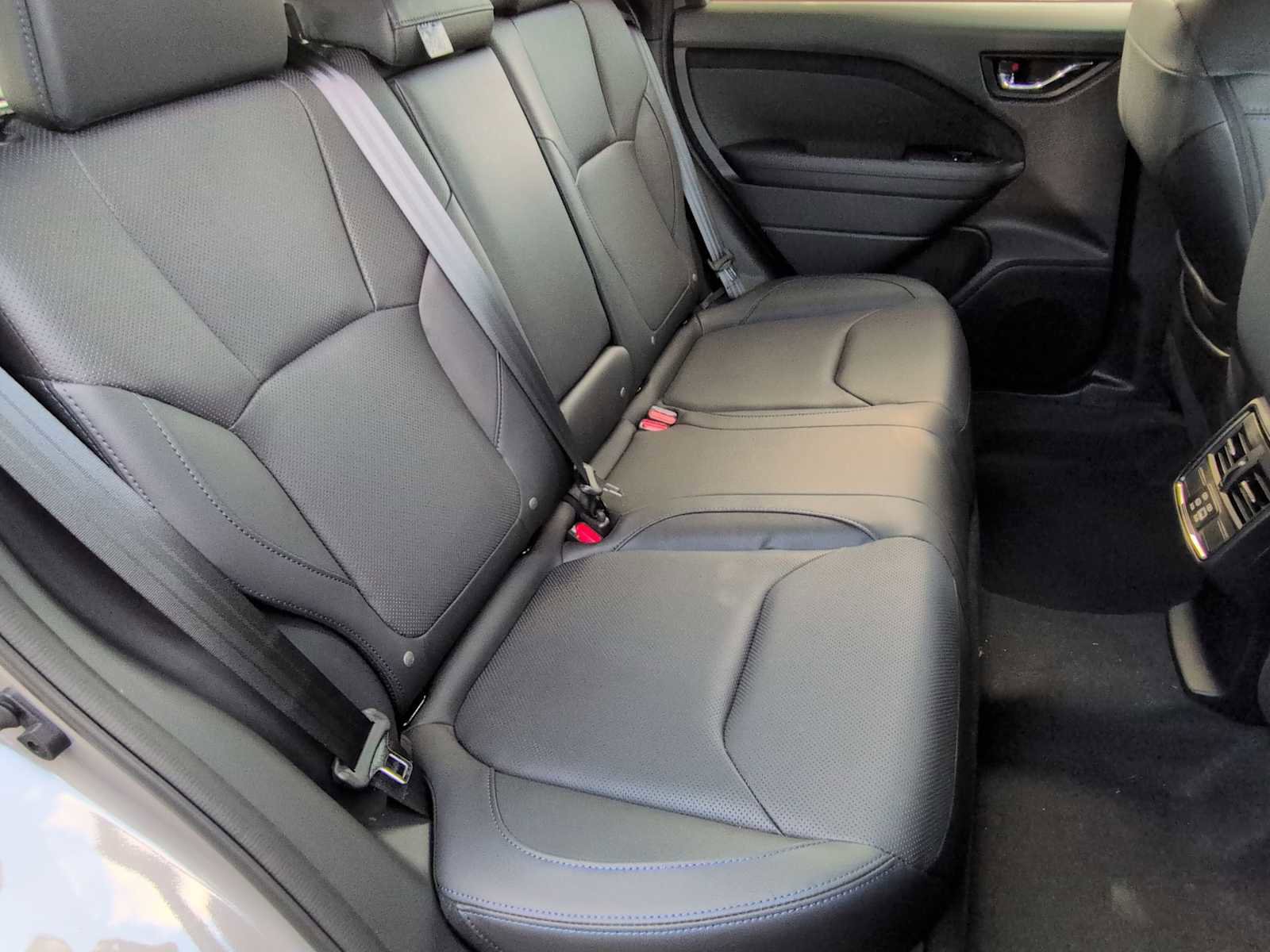Certified 2025 Subaru Forester Limited image 22