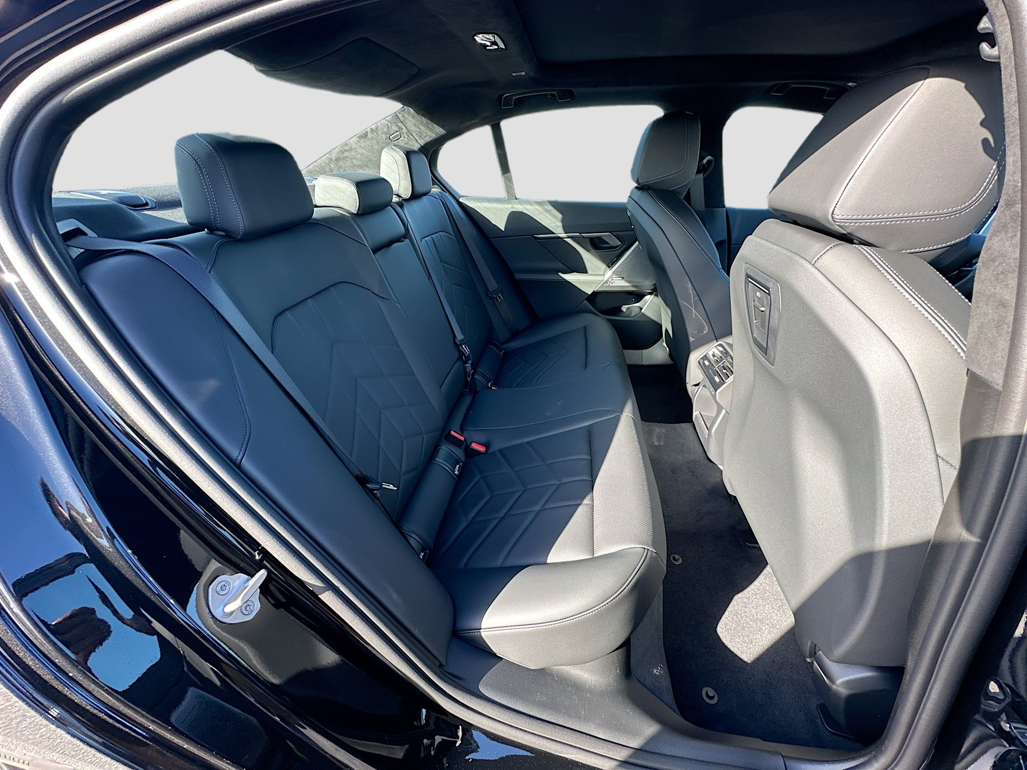 New 2026 BMW 540i xDrive w/ M Sport Package image 22