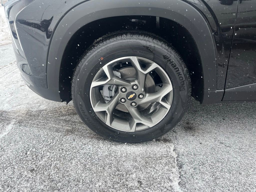 New 2026 Chevrolet Trax LT w/ Driver Confidence Package image 32