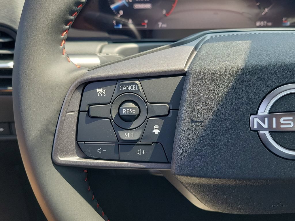 New 2026 Nissan Sentra SR w/ Floor Mat Package FWD image 8