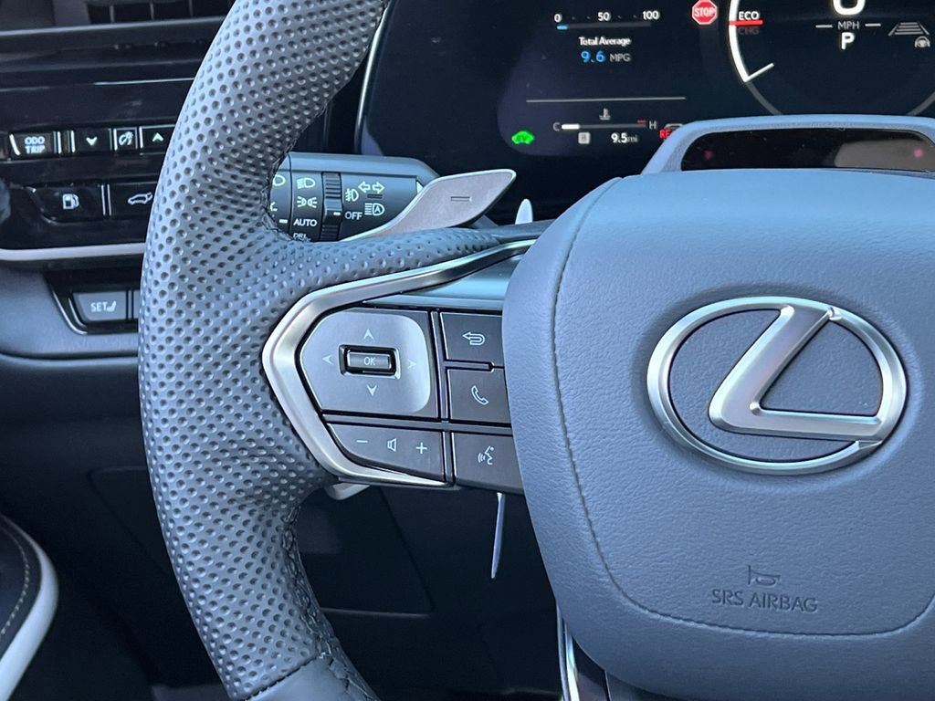 New 2026 Lexus TX 500h AWD image 17