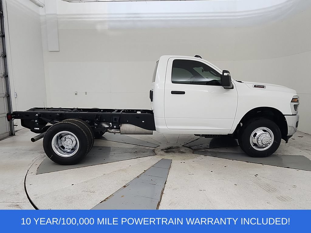 New 2026 RAM 3500 Tradesman w/ Chrome Appearance Group A AWD/4WD image 9