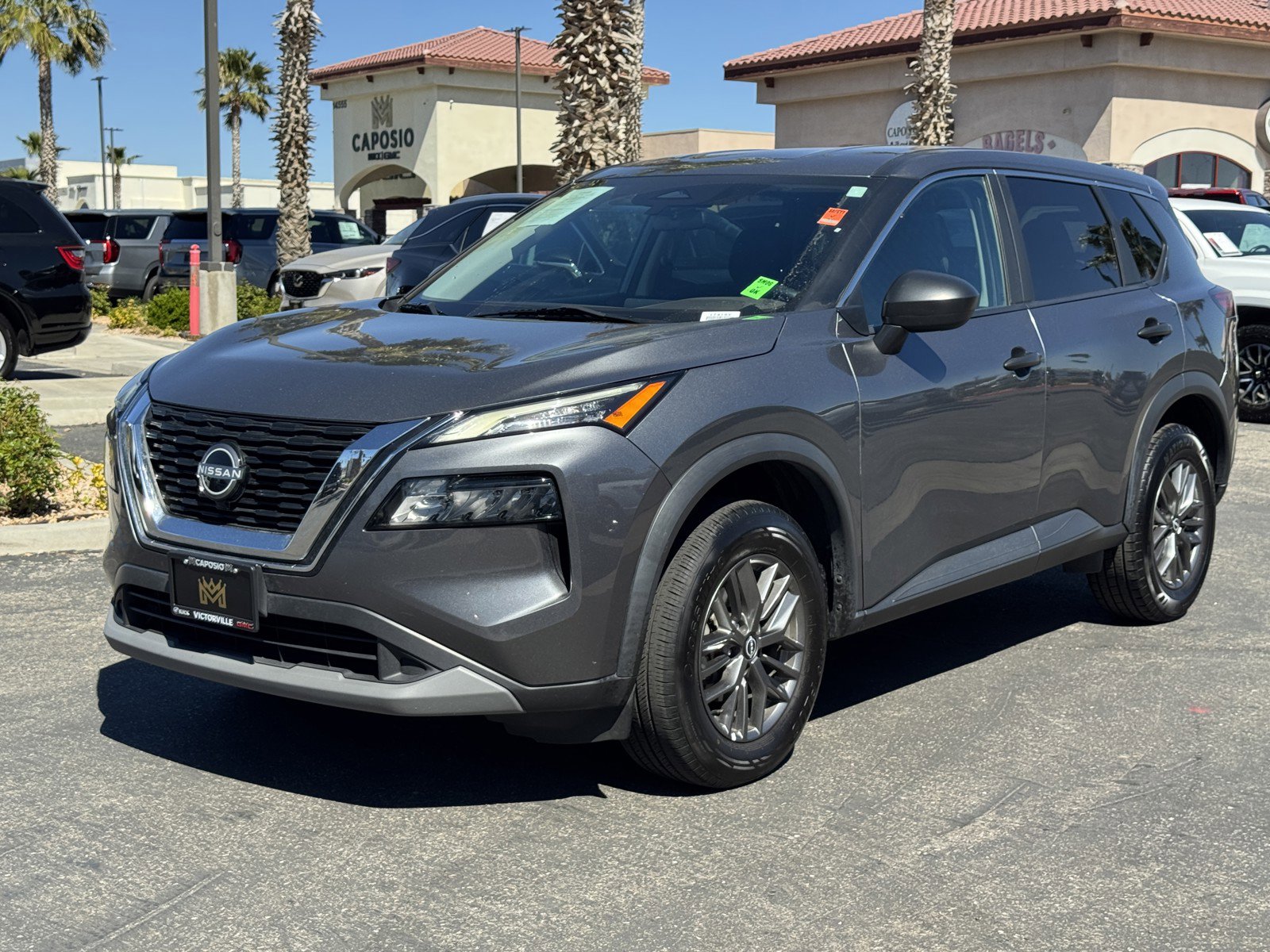 Used 2023 Nissan Rogue S image 3